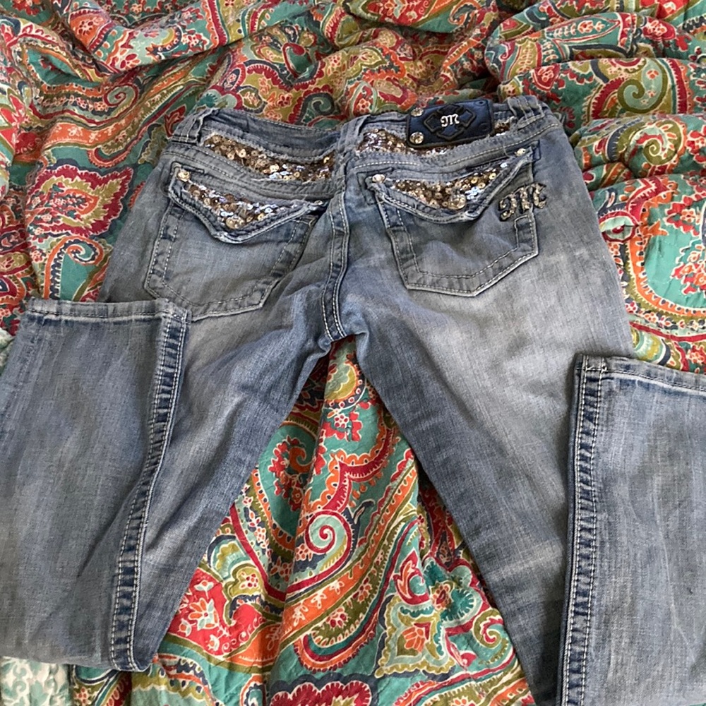 Miss me cuffed capris, just missing bottoms on back patch as shown in picture